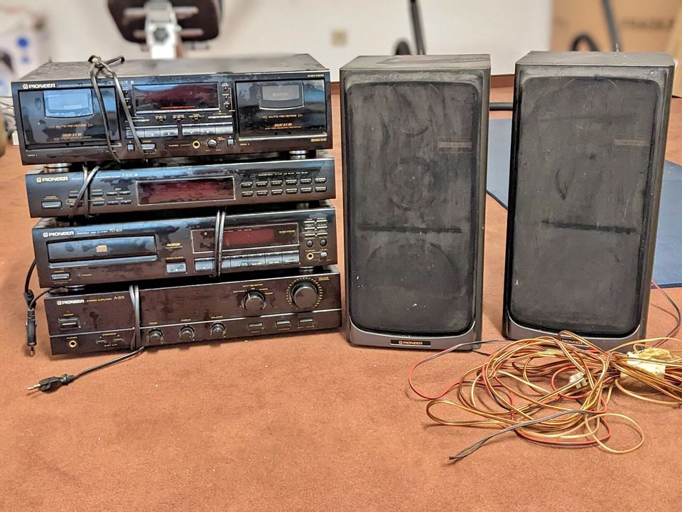 Pioneer Stereo-Anlage (Einzelelemente) + Boxen