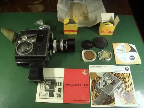 BOLEX PAILLARD K2 - ZOOM REFLEX AUTOMATIC - OBJETIVO KERN VARIO SWITAR 1:1,9 F=8 mit sehr viel Zubehör