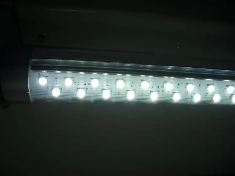 LED Röhren, Ersatz für Ihre alten LS- Röhren