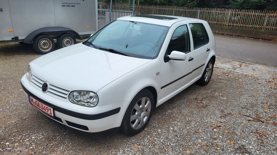 Volkswagen Golf 1.6 Edition Klima