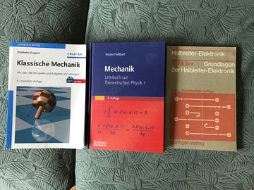 Lehrbücher Mechanik und Sachbuch Halbleiter-Elektronik