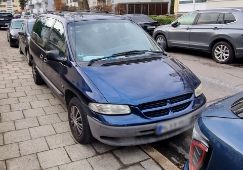 Chrysler Voyager III