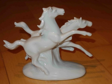 Sehr dekorative Porzellanfigur PFERDE GRUPPE Gräfenthal?