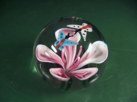 Vintage Glaskugel Briefbeschwerer