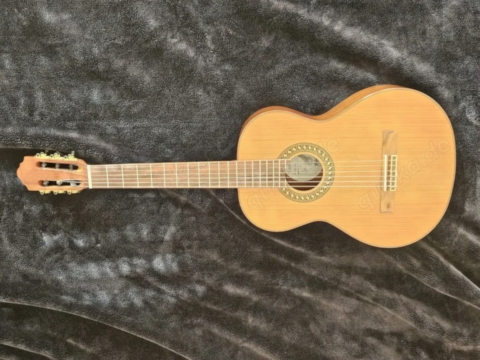 Höfner HC 504 4 4 Konzertgitarre