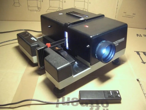 Diaprojektor mit Fernbedienung Kindermann Telefokus Typ 1800