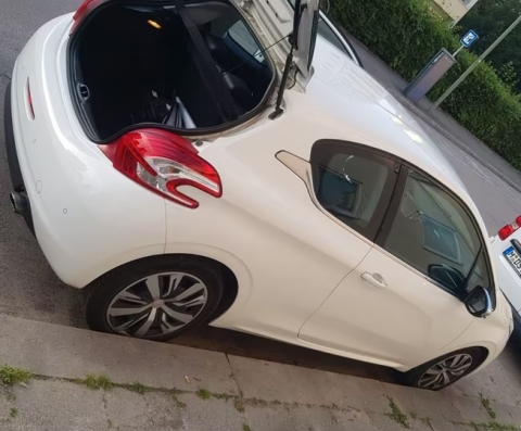 Peugeot 208 1.4 Allure 95 VTi