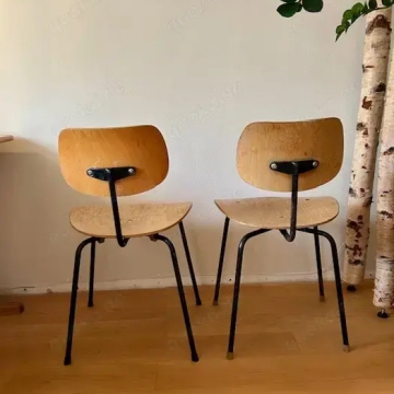 Designklassiker! Holzstühle mit Metallgestell