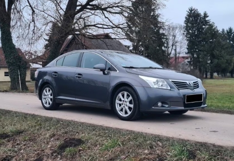 Toyota Avensis 2.0 Executive 112 kW/152 PS 16V