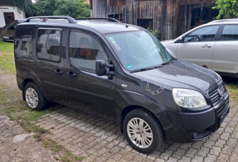 Fiat Doblo Multijet: 5 Sitze, Diesel, Klimaanlage