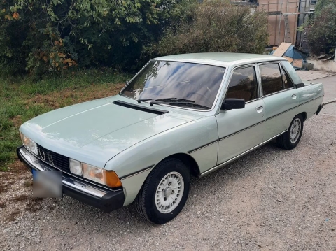 Peugeot 604