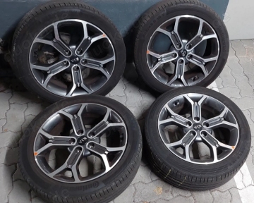 Sommerreifen auf Alufelgen R18