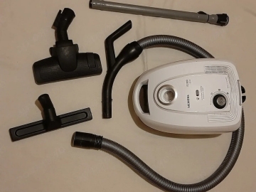Siemens Staubsauger iQ 300 Plus quattro Power Technology
