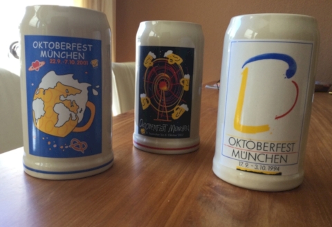 Oktoberfestbierkrüge