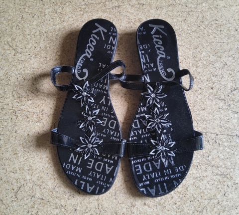 Sommer - Sandalen für Damen - Gr. 41 - schwarz - silber