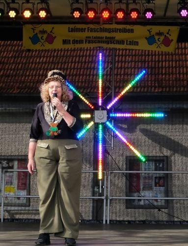 Faschingstreiben auf dem Laimer Anger