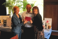 Gemütlichkeit trifft Benefiz