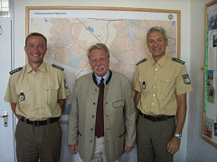 Dr. Bernhard besucht Polizeiinspektion in Pasing