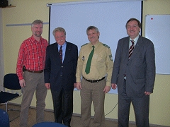 Informationsaustausch in der Polizeiinspektion 41 Laim