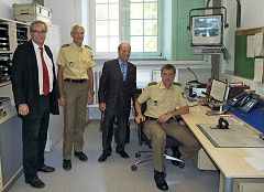 Florian Ritter und Peter Paul Gantzer besuchen Polizeiinspektion Pasing