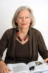 Bücher für Alle - Lioba Betten wird BücherFrau des Jahres 2012