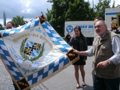 Neue Fahne für den Laimer Veteranen- und Kriegerverein