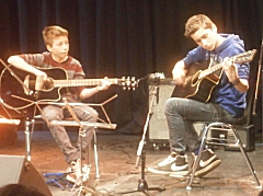 INTERIM: Konzert der Gitarrenschüler  