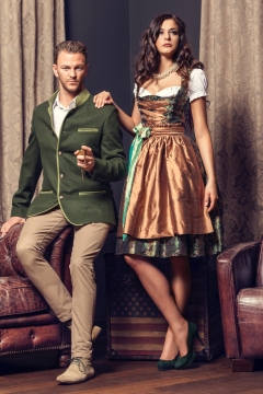 Immer richtig gekleidet zum Fest: Trachten-Knigge zur Wiesn 2015