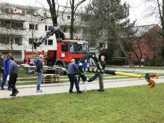 Maibaum umgelegt