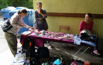 Entdecken, Handeln, Feilschen, Mitnehmen - Laimer Hofflohmarkt 2016 überaus erfolgreich