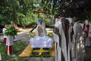 Pfarrfronleichnam 2018 - Festgottesdienst und große Prozession bei Traumwetter