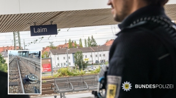 Rollstuhl stürzt ins Bahngleis